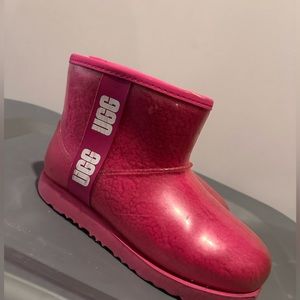 UGG Unisex Kids Classic Clear Mini II Ankle Boots 1112386k Pink Sz 4 Waterproof